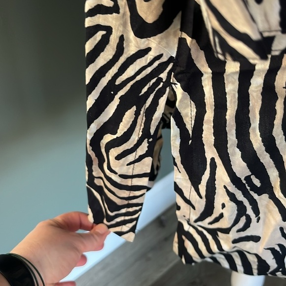 Soft Surroundings Zella Topper Zebra Print Light Weight Top - Picture 9 of 14